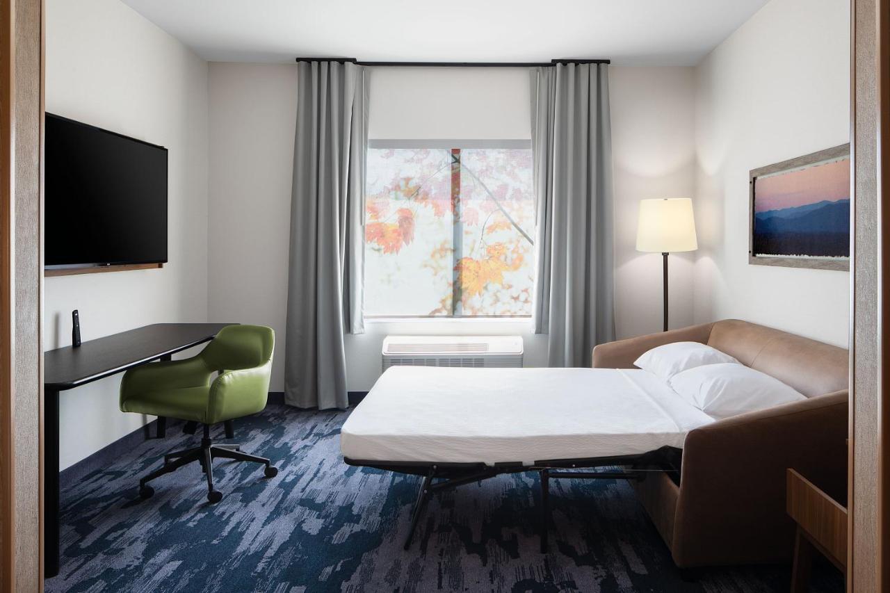 Fairfield By Marriott Inn & Suites Whitsett Greensboro East Eksteriør bilde