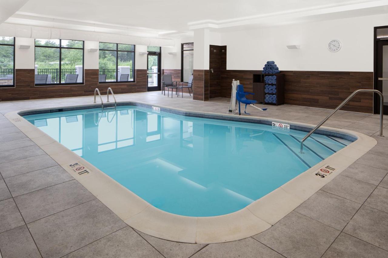 Fairfield By Marriott Inn & Suites Whitsett Greensboro East Eksteriør bilde