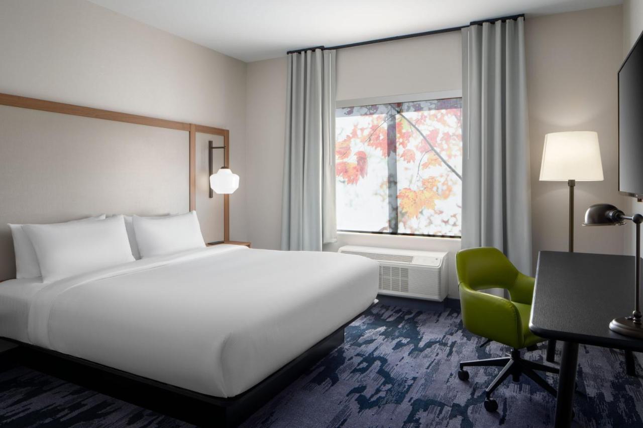 Fairfield By Marriott Inn & Suites Whitsett Greensboro East Eksteriør bilde